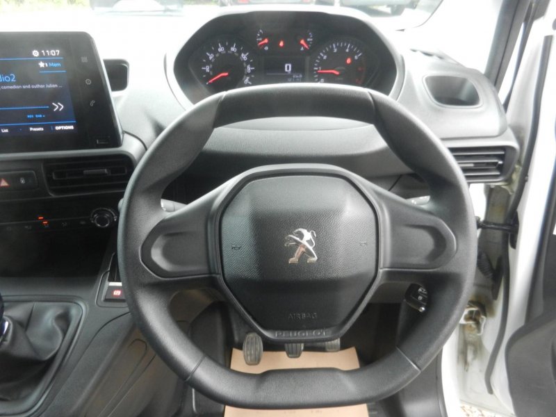 PEUGEOT PARTNER