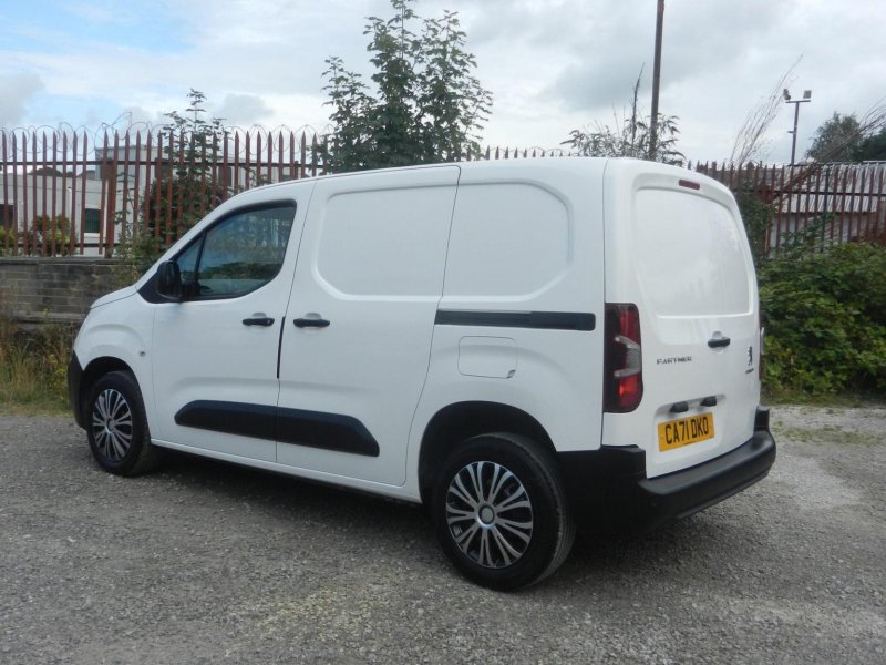 PEUGEOT PARTNER