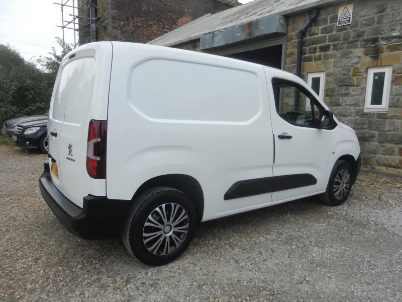 PEUGEOT PARTNER