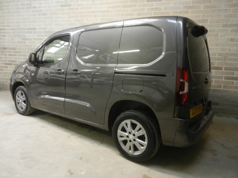 PEUGEOT PARTNER