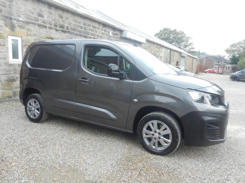 PEUGEOT PARTNER