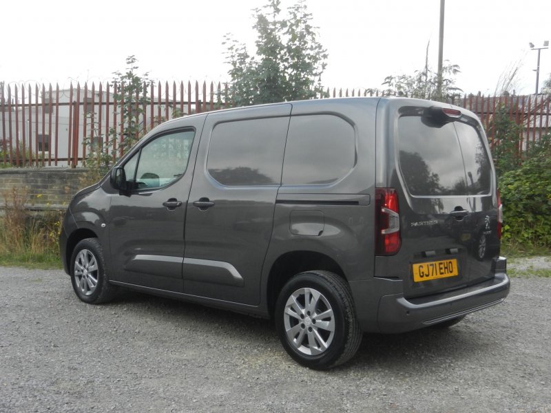 PEUGEOT PARTNER