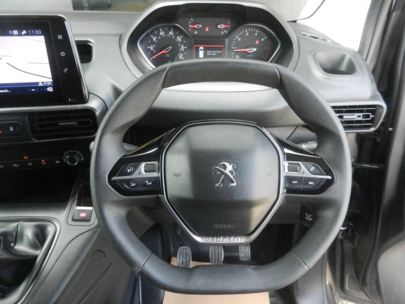 PEUGEOT PARTNER
