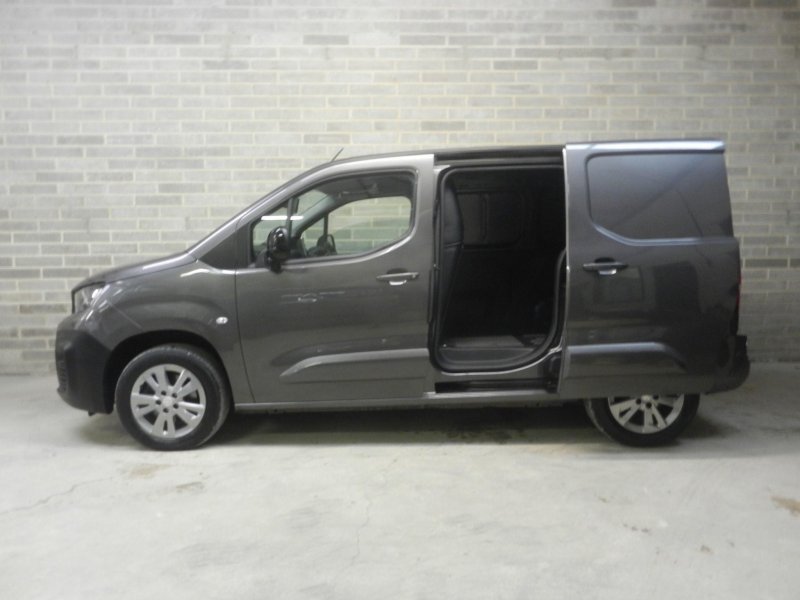 View PEUGEOT PARTNER 1.5 BlueHDi 1000 Asphalt Premium Standard Panel Van SWB Euro 6 5dr