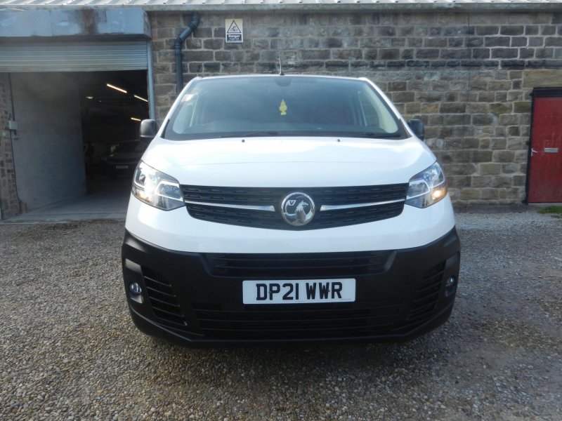 VAUXHALL VIVARO