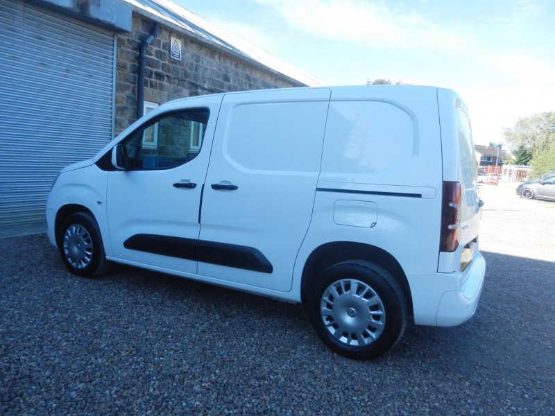 VAUXHALL COMBO