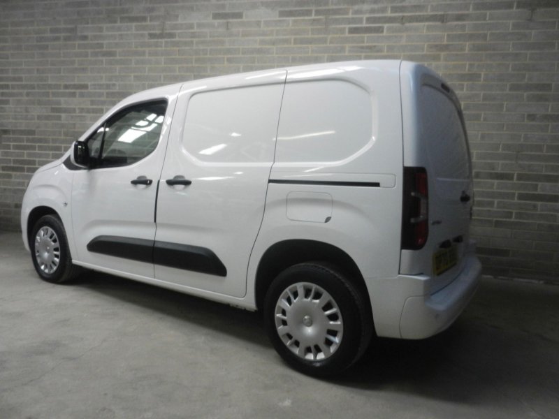 VAUXHALL COMBO