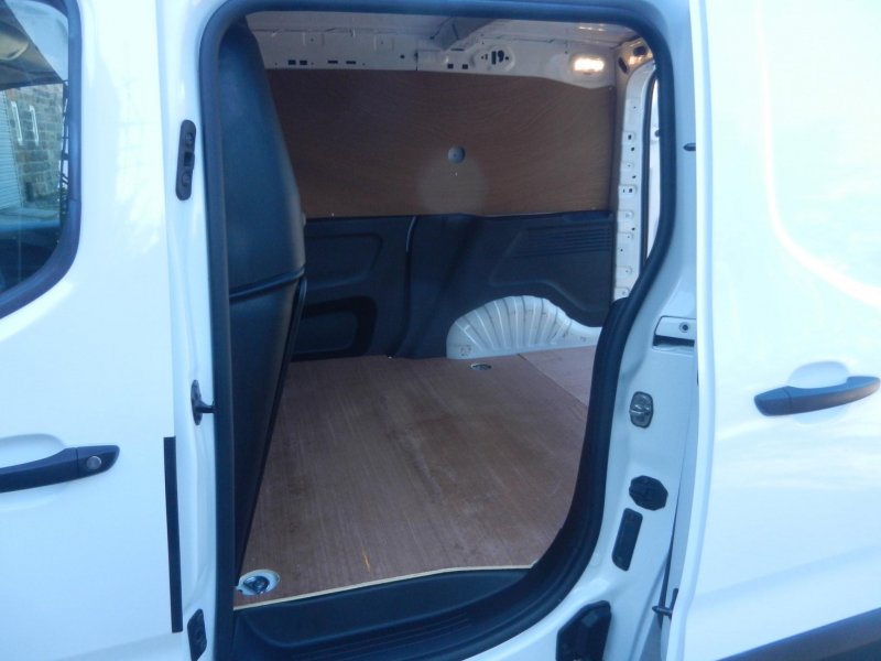 VAUXHALL COMBO