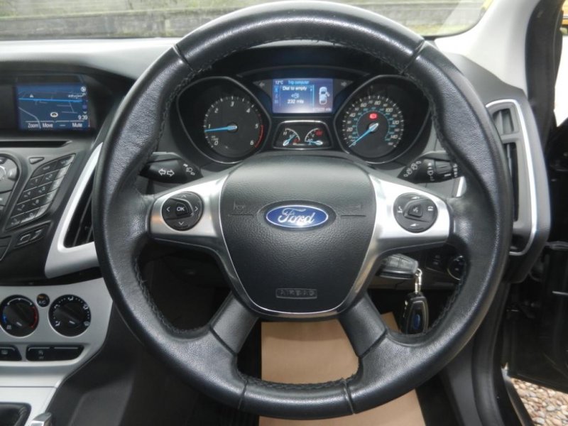 FORD FOCUS