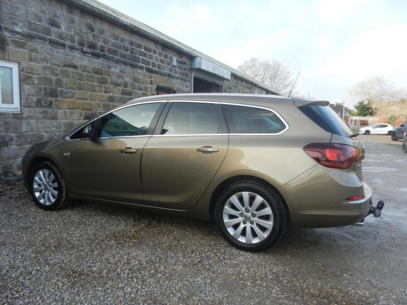 VAUXHALL ASTRA