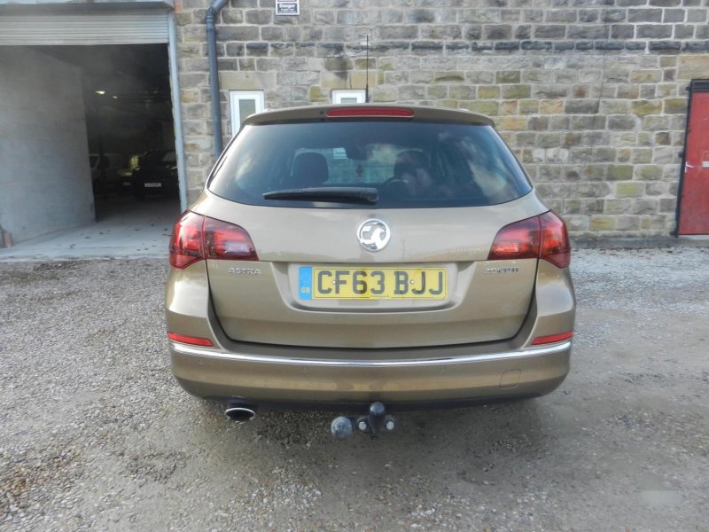 VAUXHALL ASTRA