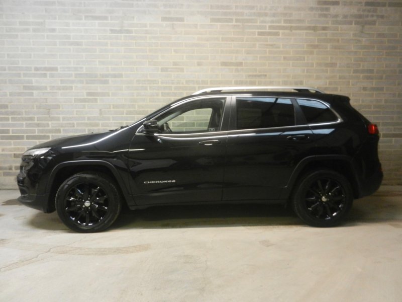 JEEP CHEROKEE
