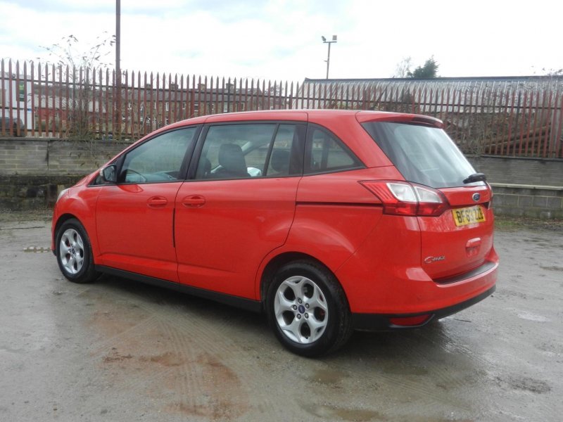 View FORD GRAND C-MAX 1.6 TDCi Zetec Euro 5 5dr