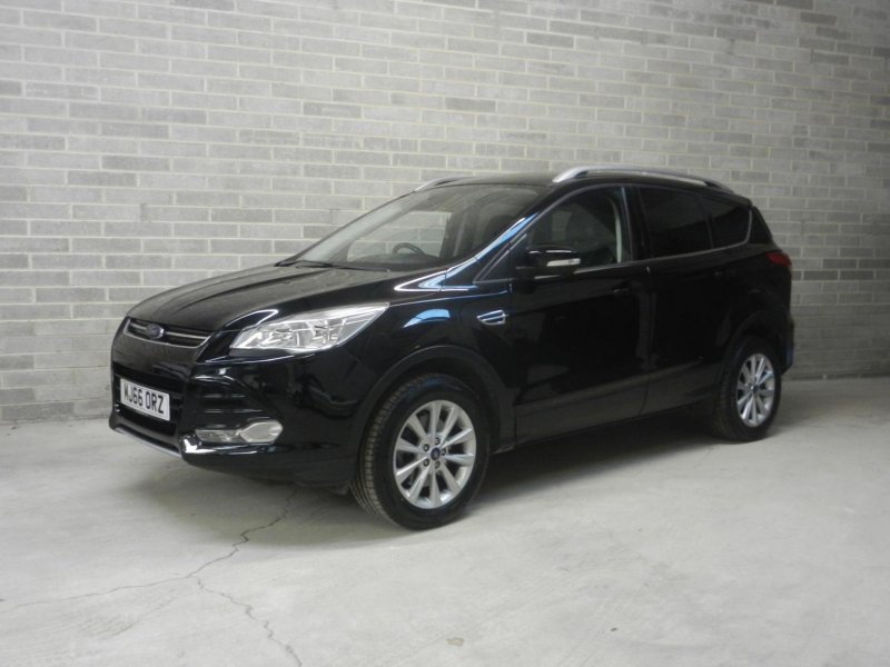 View FORD KUGA 2.0 TDCi Titanium 2WD Euro 6 (s/s) 5dr