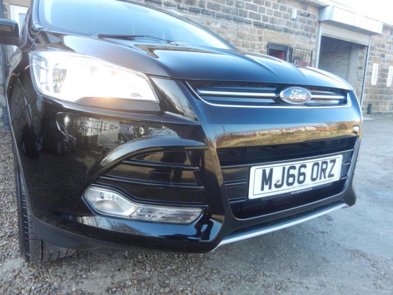 FORD KUGA
