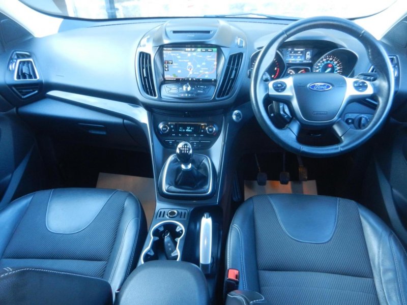 FORD KUGA