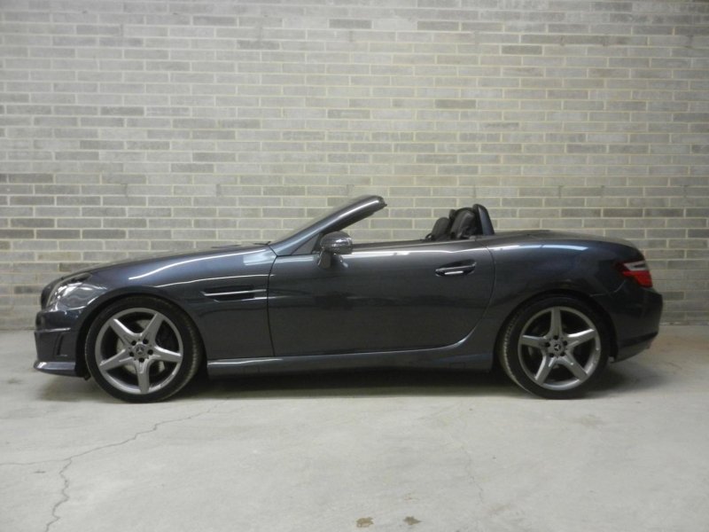 View MERCEDES-BENZ SLK 2.1 SLK250 CDI AMG Sport G-Tronic+ Euro 5 (s/s) 2dr