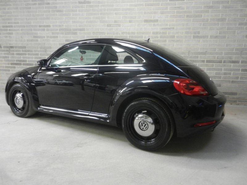 View VOLKSWAGEN BEETLE 1.2 TSI Design DSG Euro 5 3dr