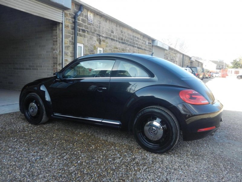 VOLKSWAGEN BEETLE
