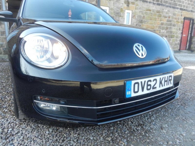 VOLKSWAGEN BEETLE