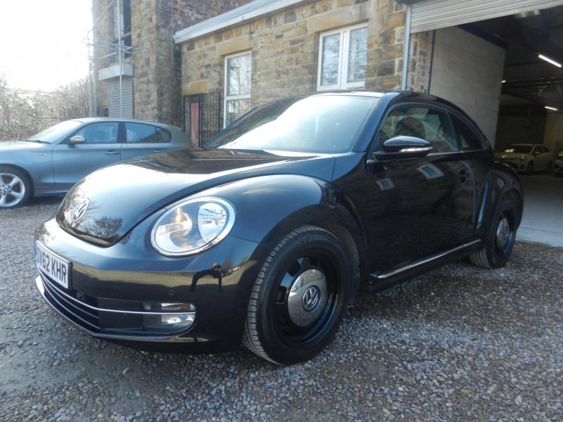 VOLKSWAGEN BEETLE