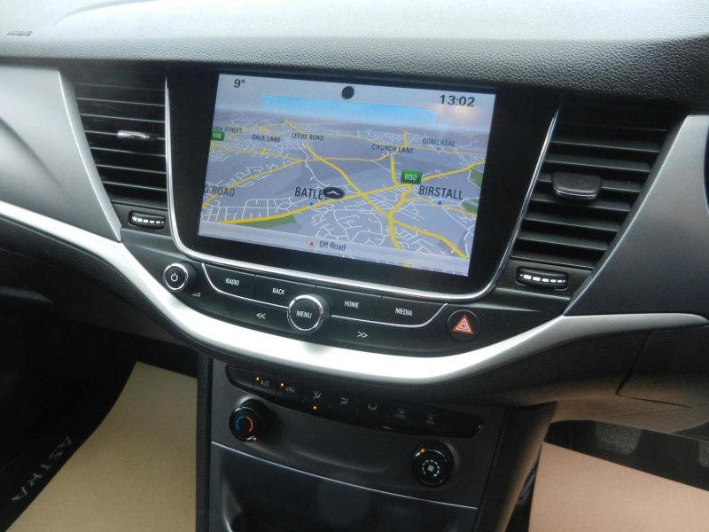 VAUXHALL ASTRA