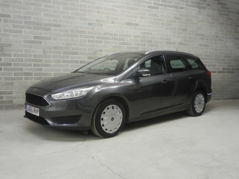 View FORD FOCUS 1.5 TDCi ECOnetic Style Euro 6 (s/s) 5dr