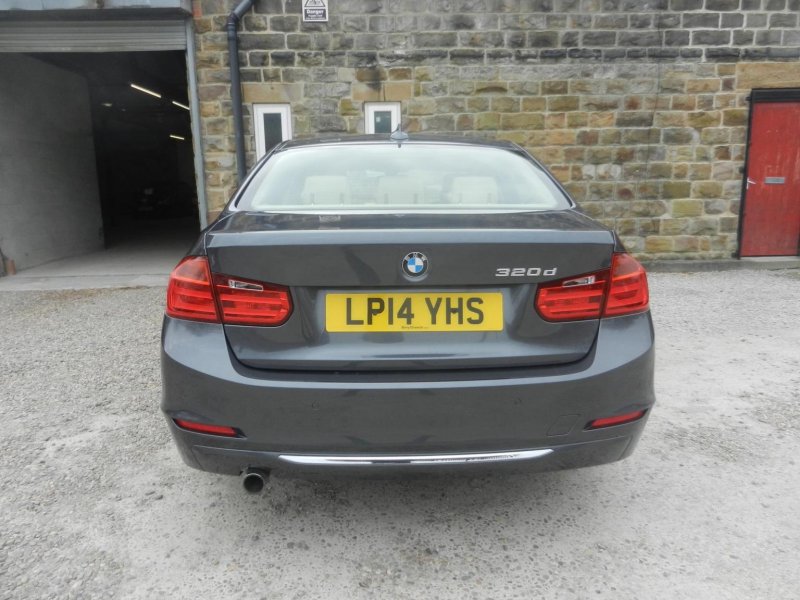 BMW 3 SERIES