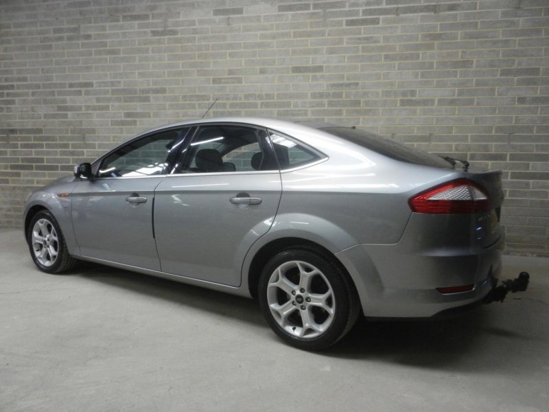View FORD MONDEO 2.0 TDCi Titanium 5dr