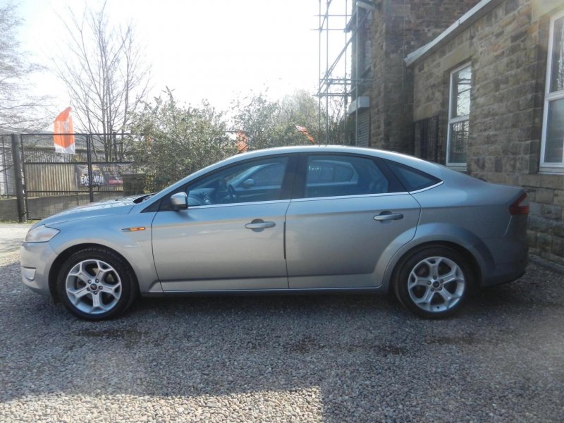 FORD MONDEO