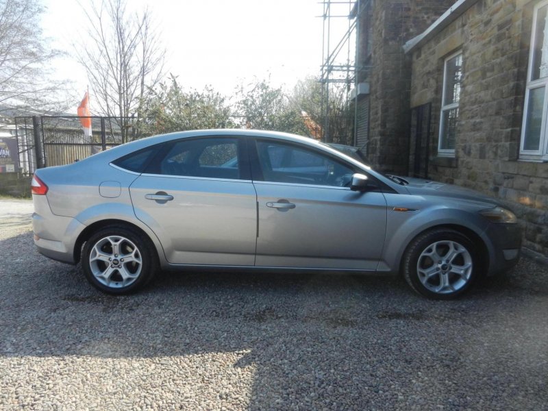 FORD MONDEO