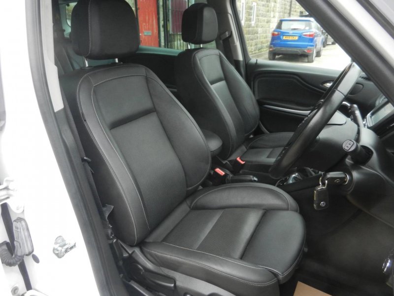 VAUXHALL ZAFIRA TOURER