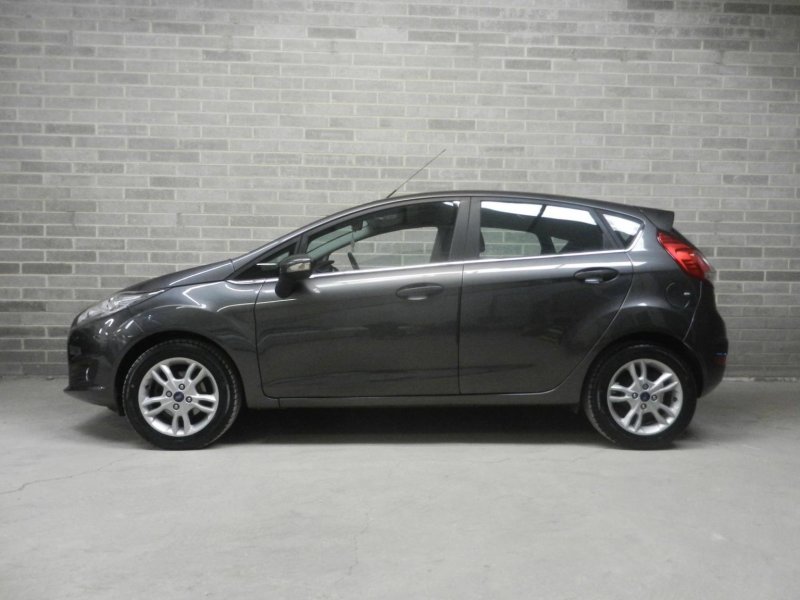 View FORD FIESTA 1.5 TDCi Zetec Euro 6 5dr