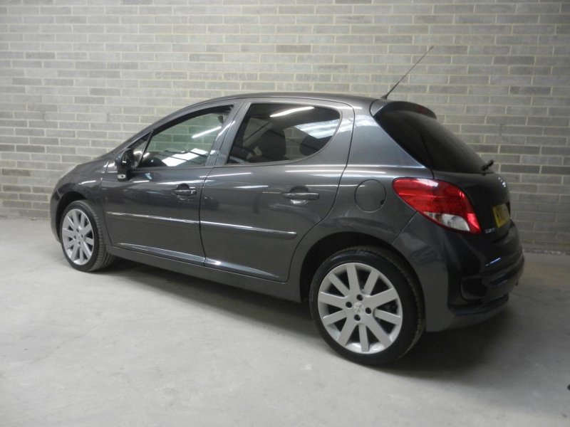 View PEUGEOT 207 1.6 VTi Allure Euro 5 5dr