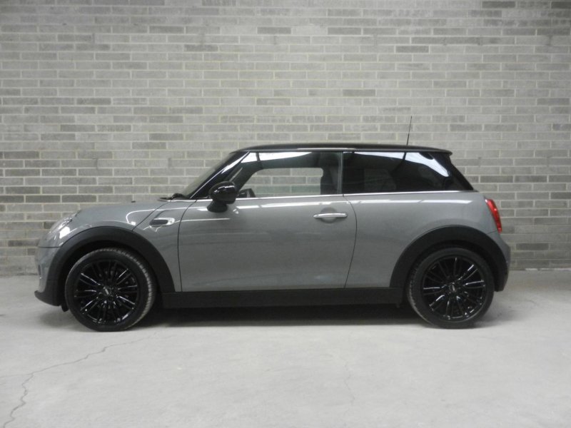 View MINI HATCH 1.5 Cooper D Euro 6 (s/s) 3dr