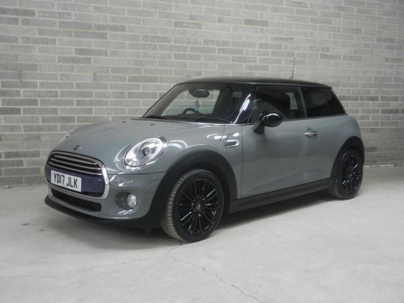 View MINI HATCH 1.5 Cooper D Euro 6 (s/s) 3dr