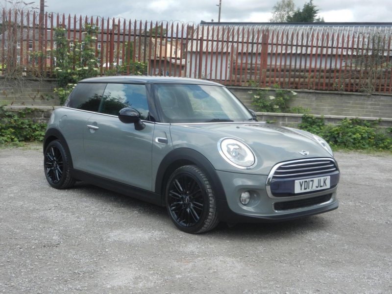MINI HATCH
