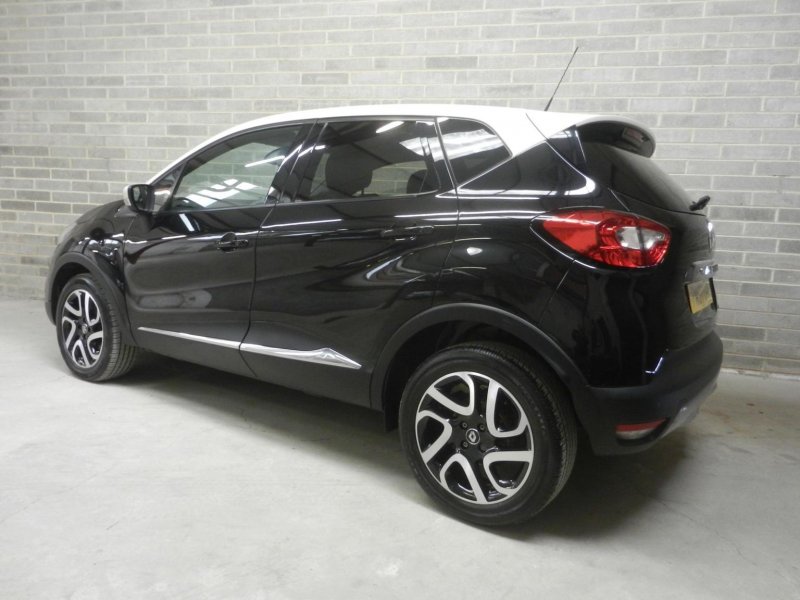 View RENAULT CAPTUR 1.5 dCi ENERGY Signature Nav Euro 6 (s/s) 5dr