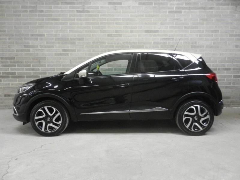View RENAULT CAPTUR 1.5 dCi ENERGY Signature Nav Euro 6 (s/s) 5dr