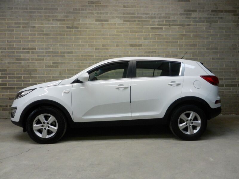 View KIA SPORTAGE 1.7 CRDi EcoDynamics 1 2WD Euro 5 (s/s) 5dr