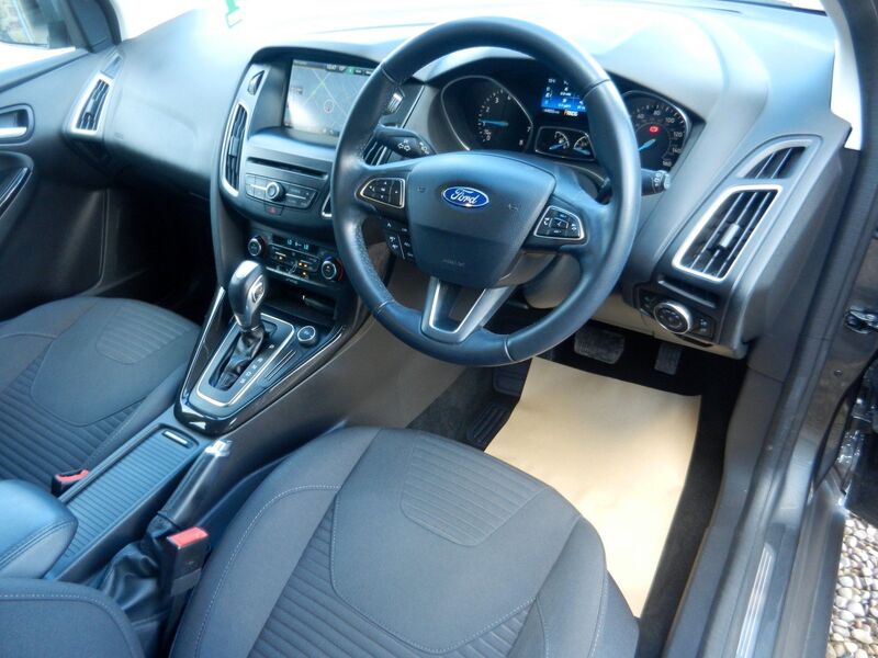 FORD FOCUS