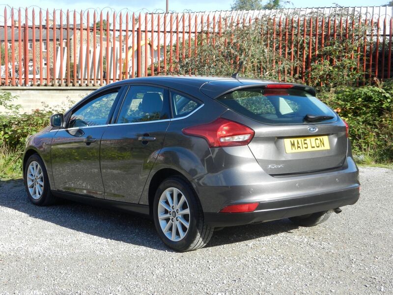 FORD FOCUS
