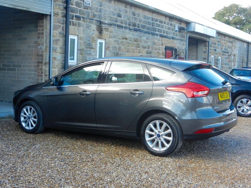FORD FOCUS