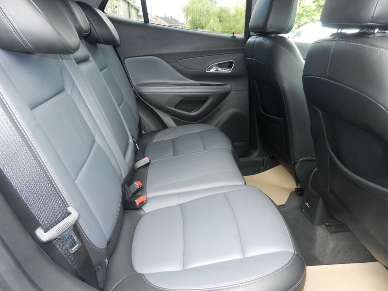 VAUXHALL MOKKA