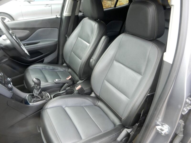 VAUXHALL MOKKA