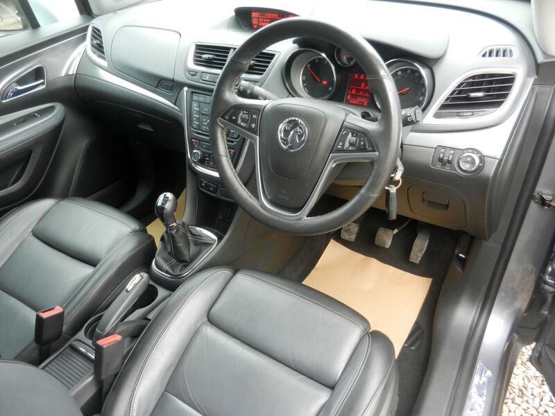 VAUXHALL MOKKA