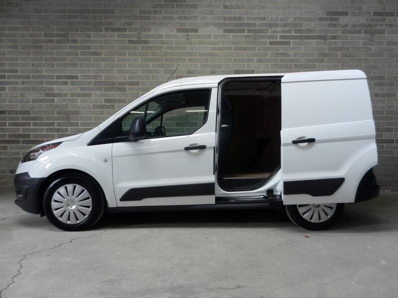 View FORD TRANSIT CONNECT 1.5 TDCi 200 L1 H1 5dr