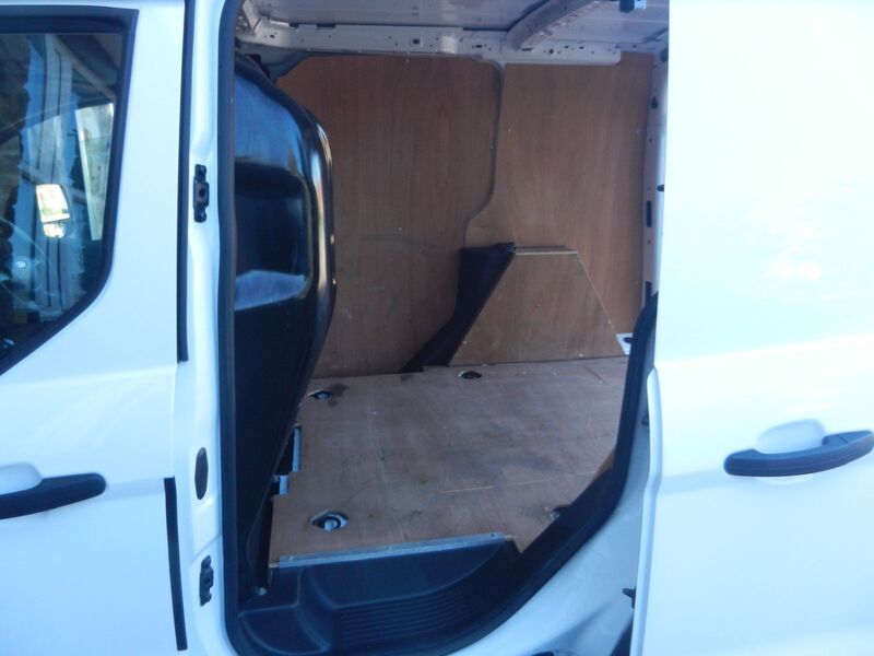 FORD TRANSIT CONNECT
