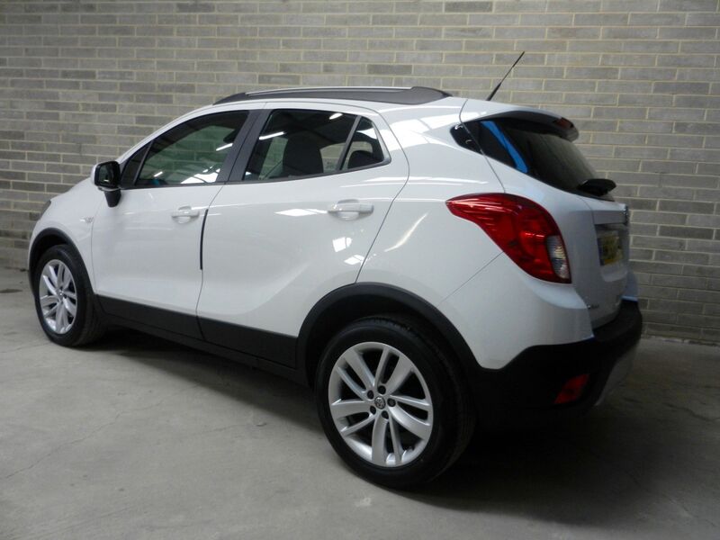 View VAUXHALL MOKKA 1.6 CDTi Exclusiv 2WD Euro 6 (s/s) 5dr