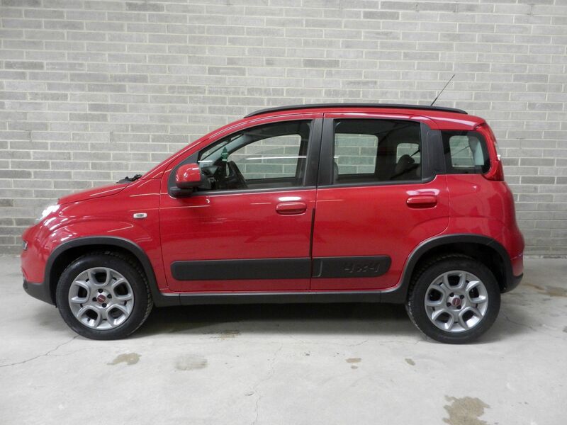 View FIAT PANDA 0.9 TwinAir 4x4 Euro 5 (s/s) 5dr